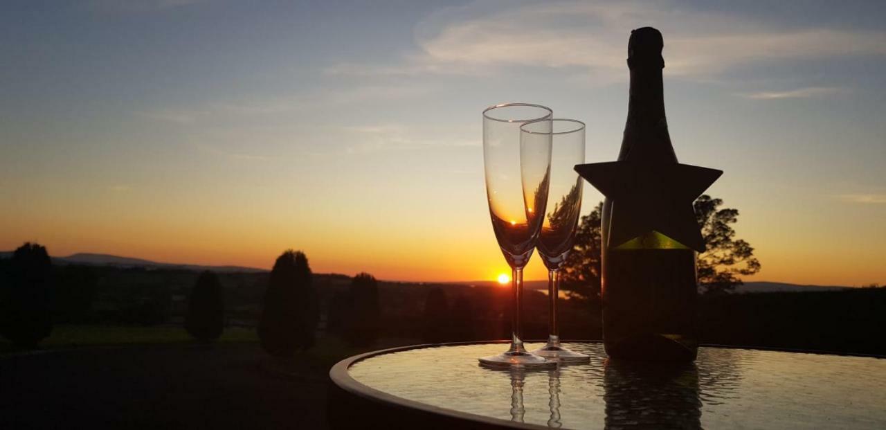 Barr An Chnoic Holiday Lettings Tipperary Eksteriør billede